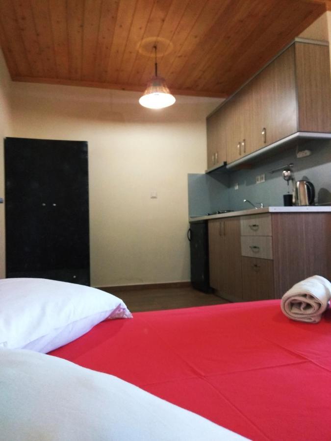 Farma Giannis Apartment Сарти Екстериор снимка